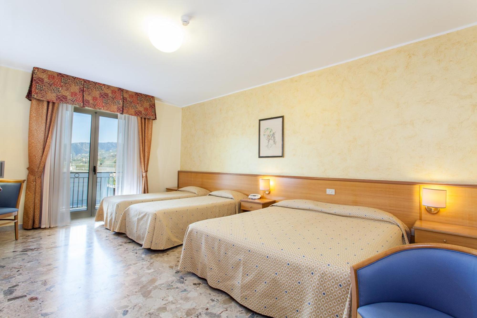 Hotel La Tonnara Amantea Zimmer foto